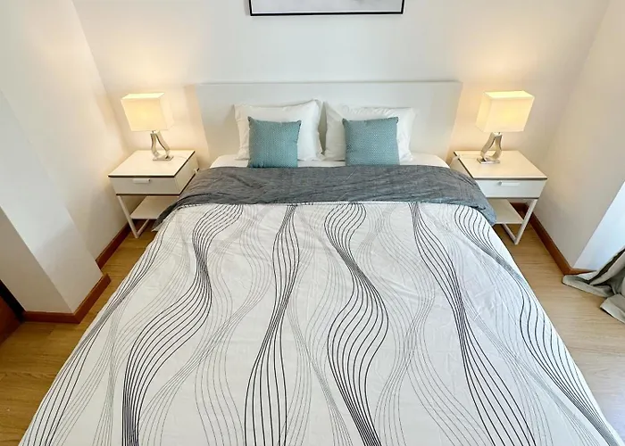 Liberty 140 Deluxe * Lisbon